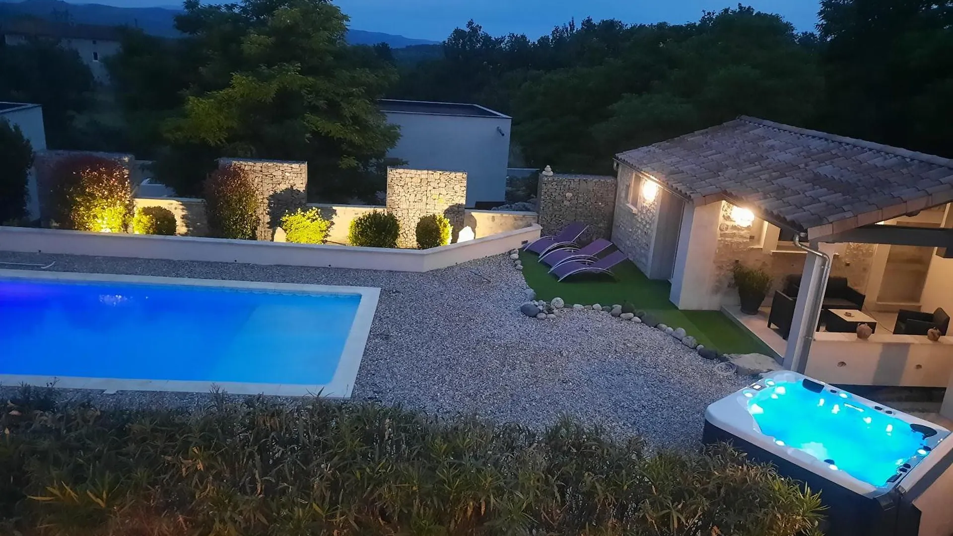 Le Cocon Villa Lussas Fransa